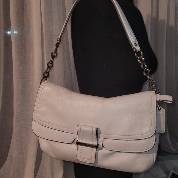 Coach Shoulder Bag Lovely White Leather and Mauve lining - Picture 1 of 5